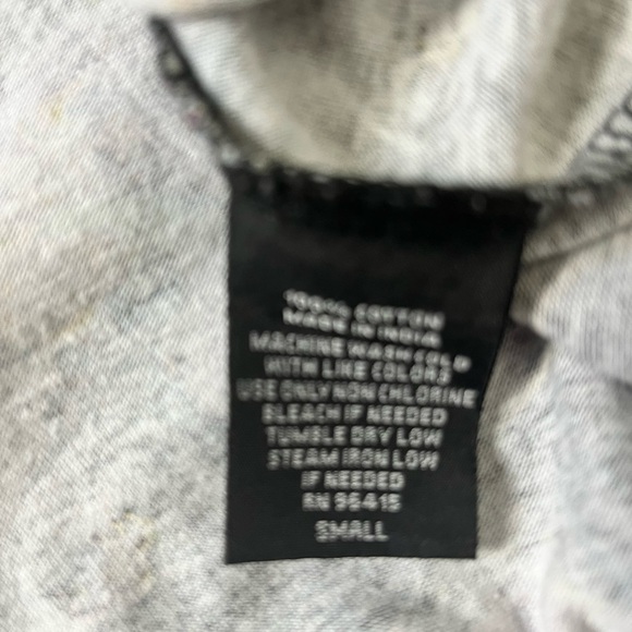 SUPER MASSIVE Psychedelic Magic Mushroom Tee With Cap Sleeves Grey/Black Small - Picture 8 of 9